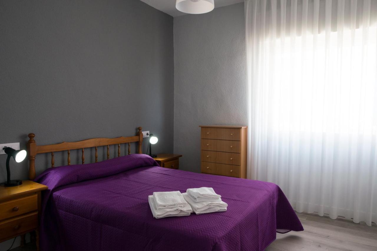 Apartamentos La Encarnacion I 洛斯阿尔卡萨雷斯 外观 照片